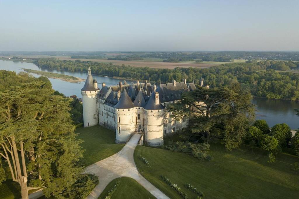 Amalouyse Studio De Charme Au Coeur Des Chateaux De Loire Montlouis-sur-Loire Exterior photo